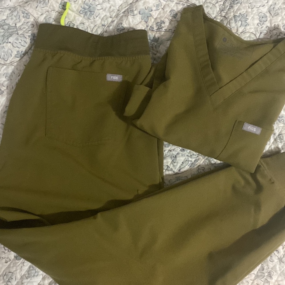 Figs Martini green scrubs. Size XL EUC